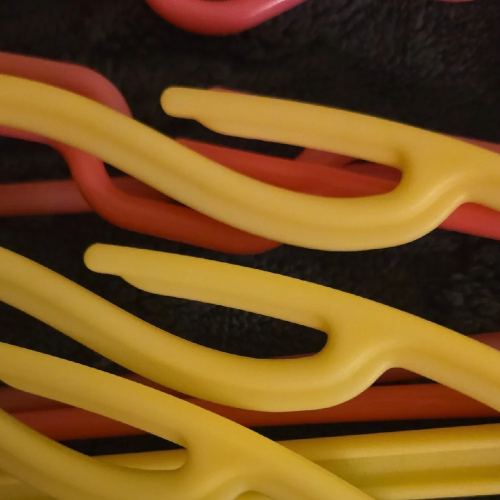 20+ Vintage Colorful Plastic Child Hangers